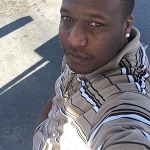 Meet your Posher, Devontae